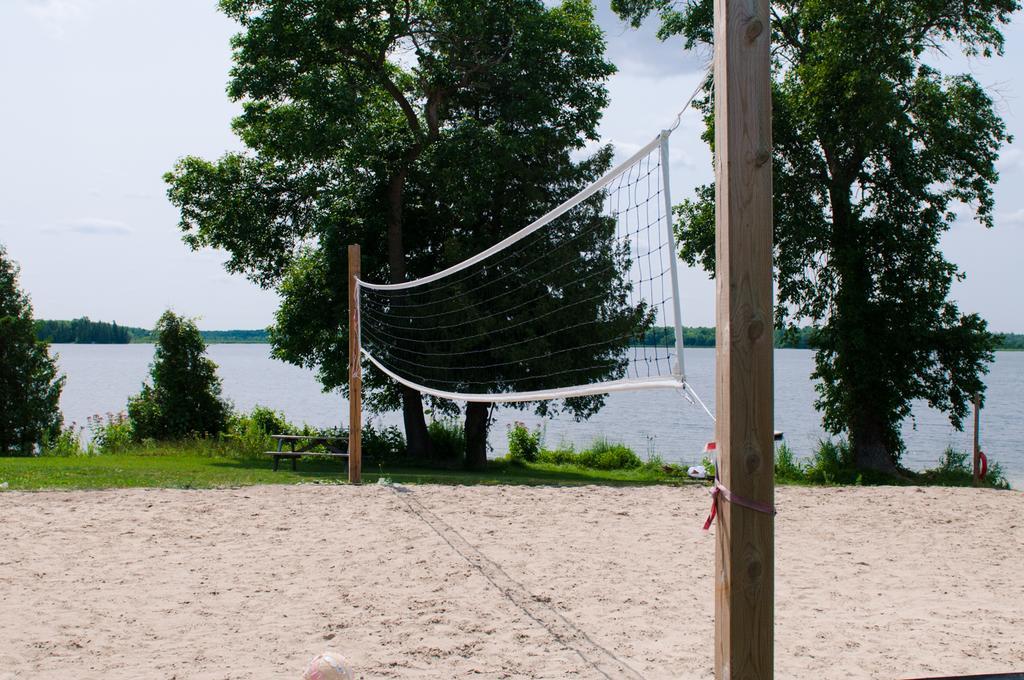 Woodland Estate Resort Campbellford Bagian luar foto