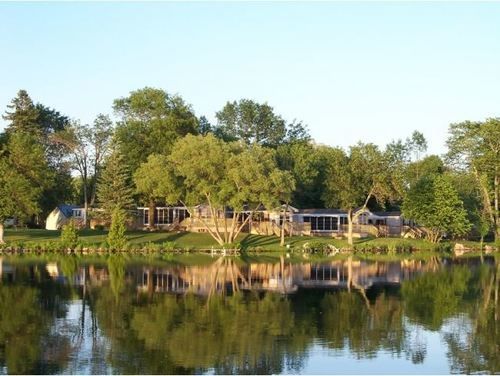 Woodland Estate Resort Campbellford Bagian luar foto